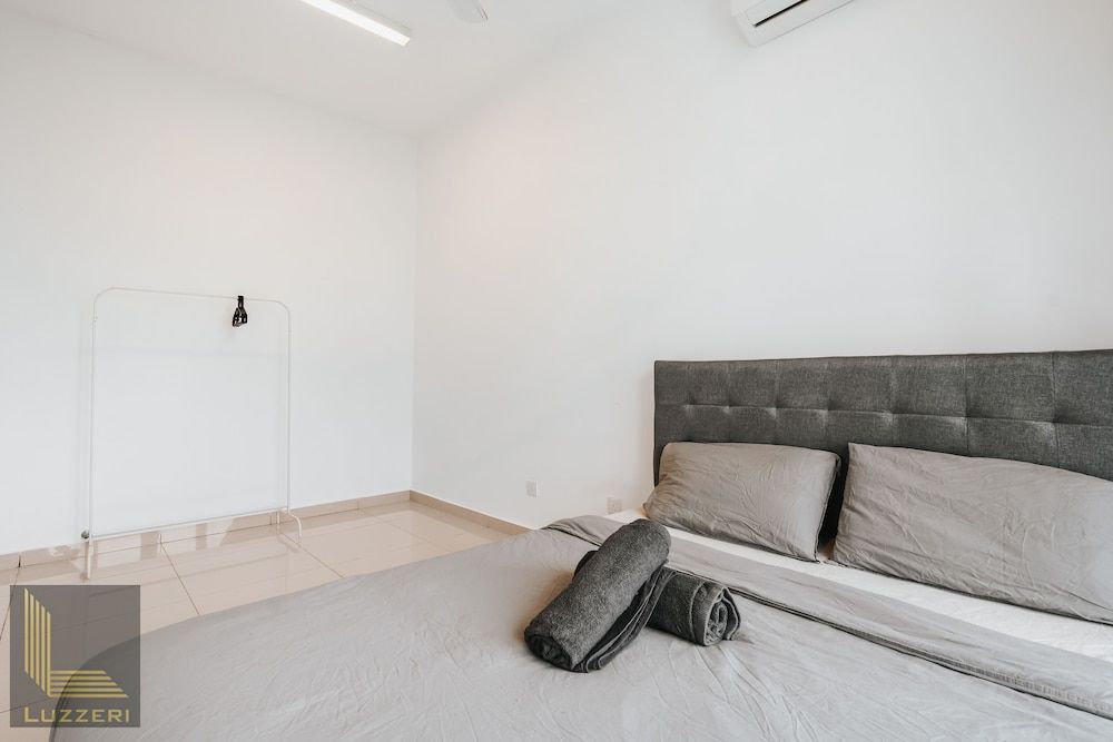 Romantic Apartment, 3 Bedrooms, City View