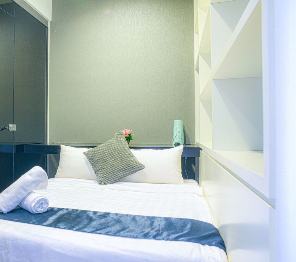 Family Room, 2 Bedrooms