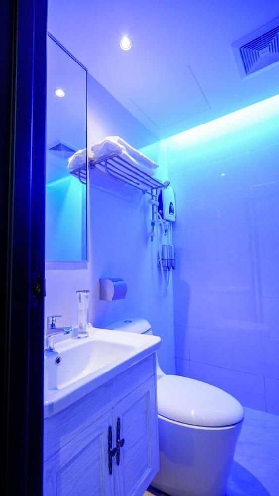 D Loft Hotel Deluxe Double Room 9