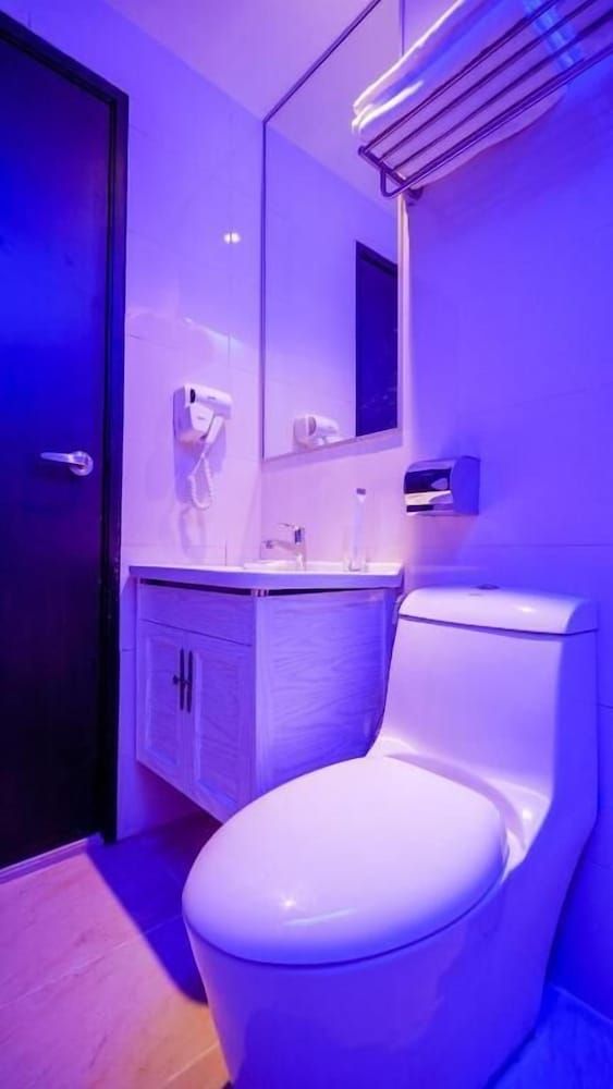 D Loft Hotel Deluxe Double Room 10