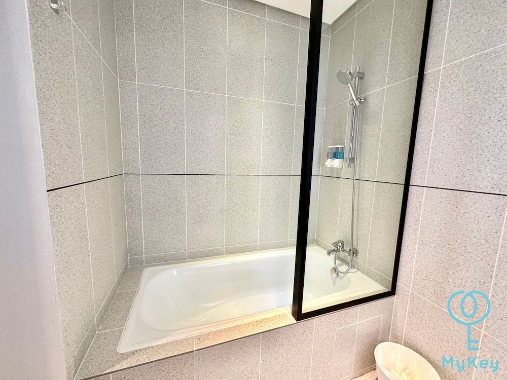 Millerz Square by Mykey 1 bedroom Suites 5