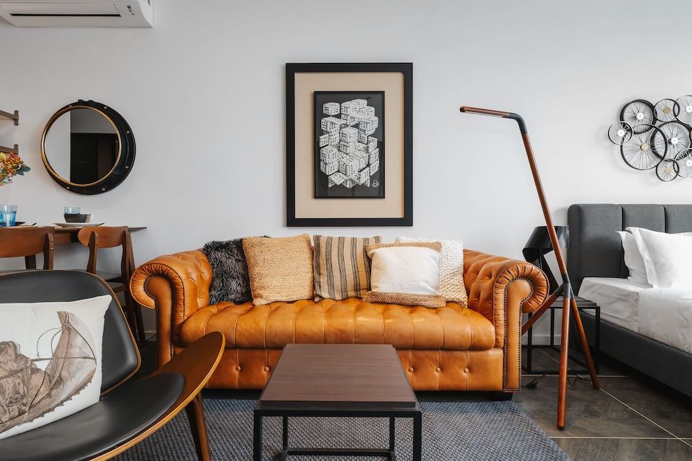 undefined Scarletz KLCC Apartments By Soulasia 9