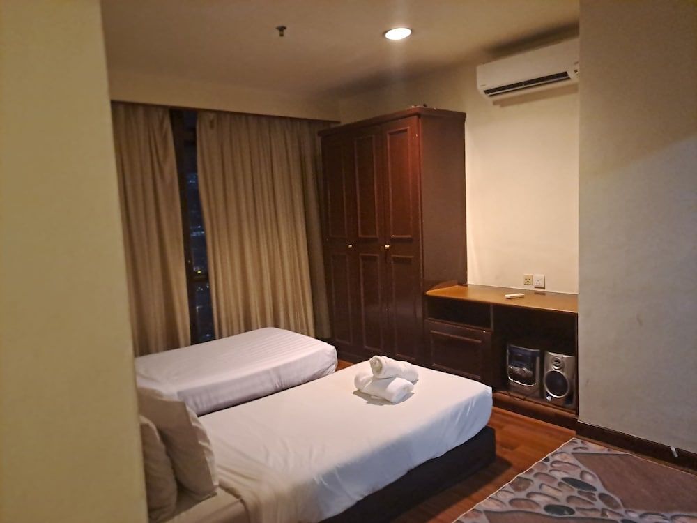 undefined tourism Service Suites At Times Square 5