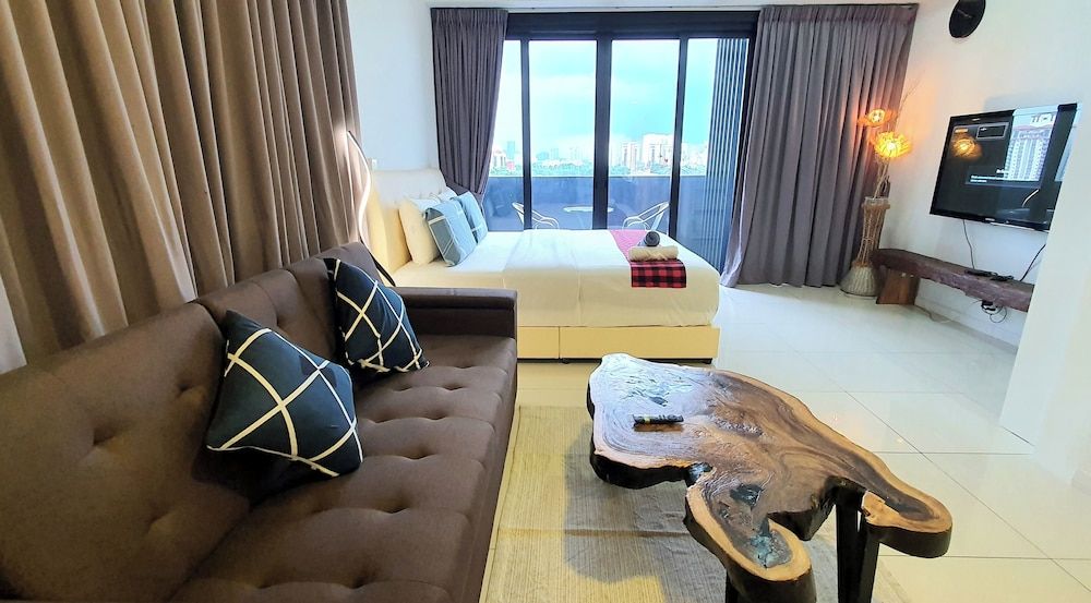 MCity Infinity pool KLCC Business Studio, City View, Lakeside 20