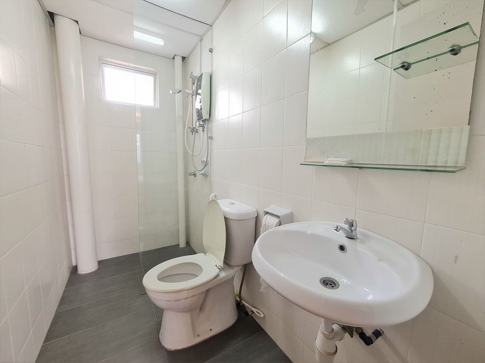 Duta Hotel & Residence by Sarahs Lodge City Apartment 10