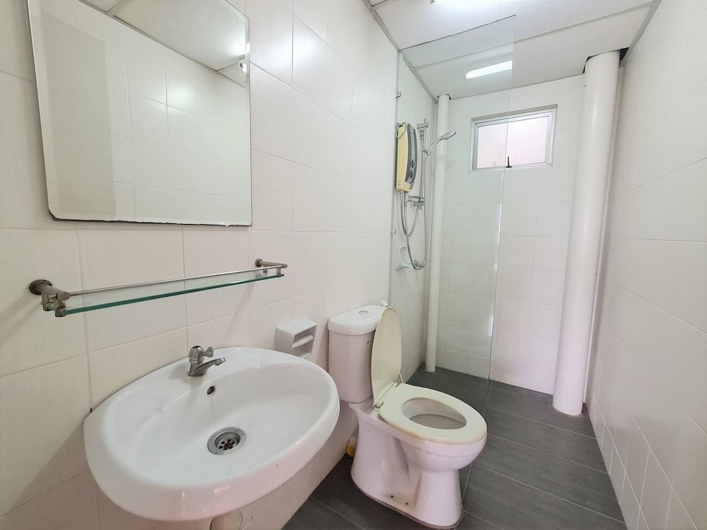 Duta Hotel & Residence by Sarahs Lodge City Apartment 11