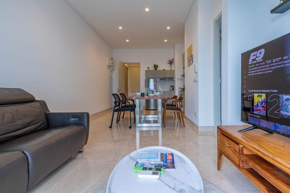 Lucentia Residence BBCC By Bedstay Premium Apartment 14