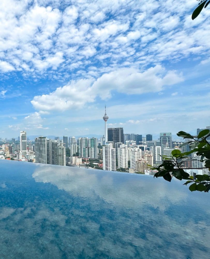 undefined Lucentia Residence BBCC By Bedstay 5