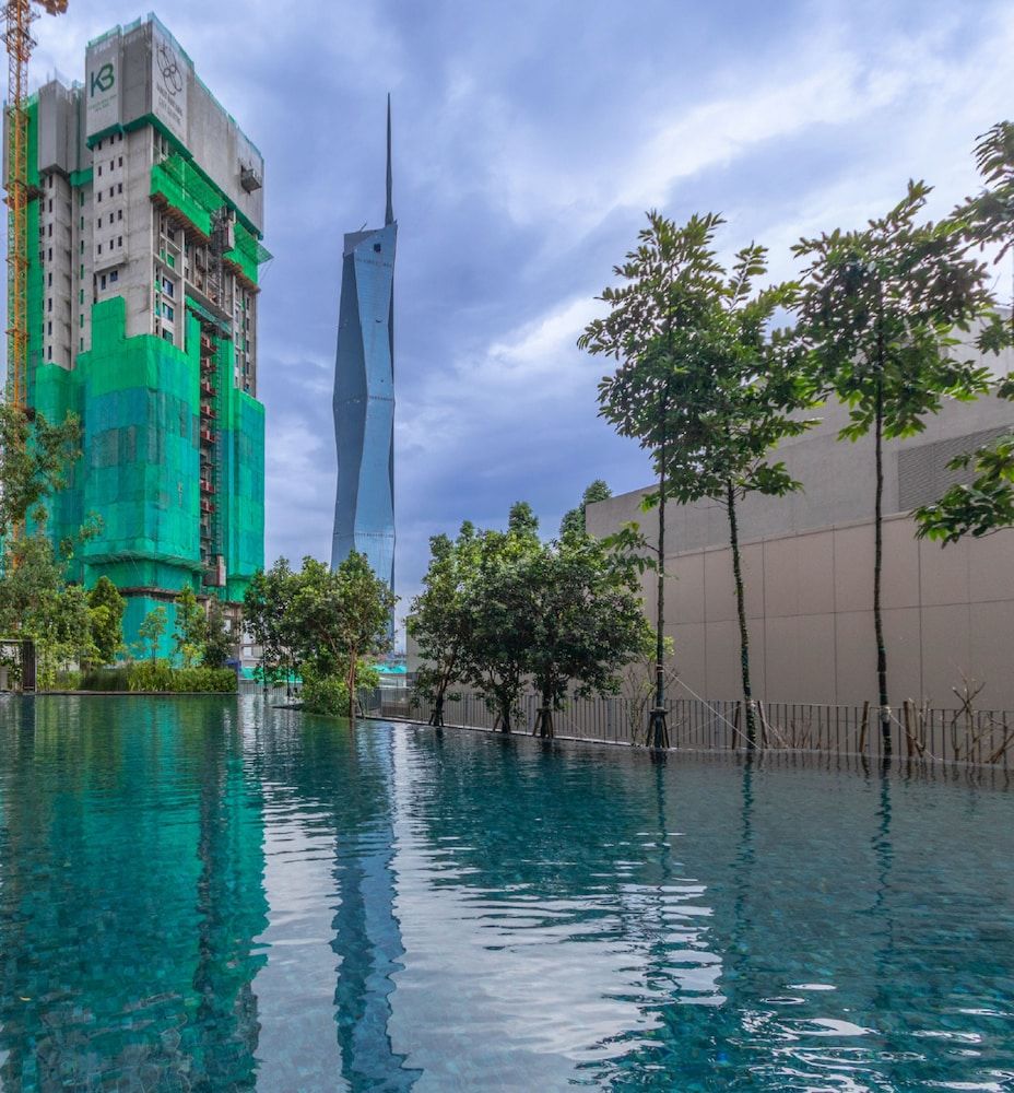 undefined Lucentia Residence BBCC By Bedstay 2