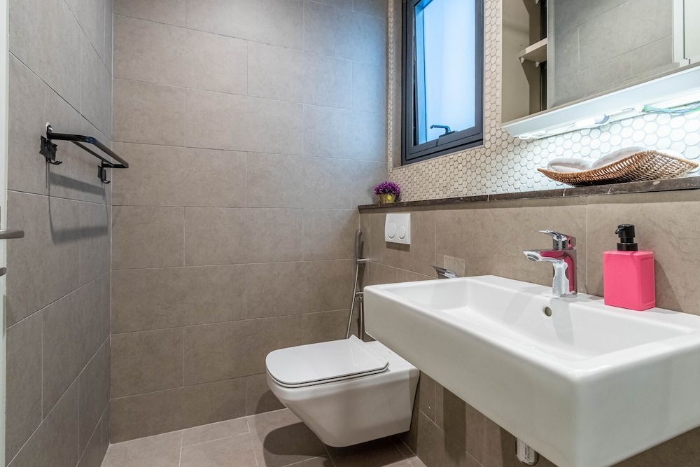 Lucentia Residence BBCC By Bedstay Premium Apartment 23