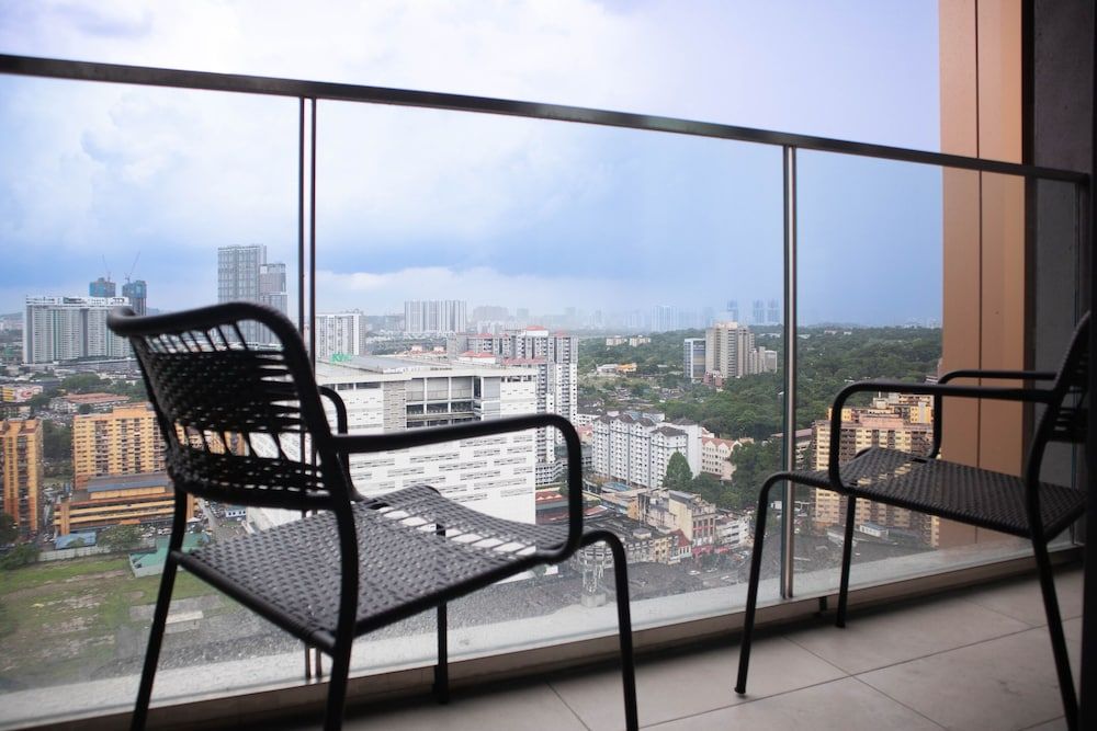 Lucentia Residence BBCC By Bedstay Premium Apartment 16