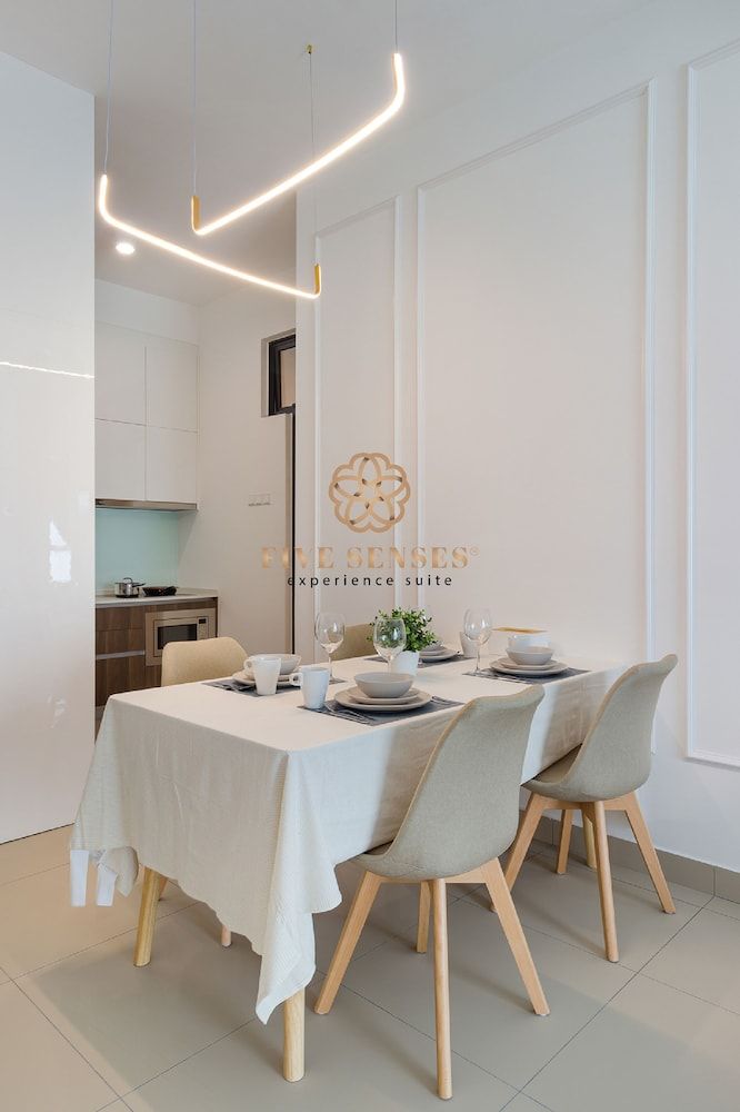Lavile Residences by Five Senses Standard Suite 7