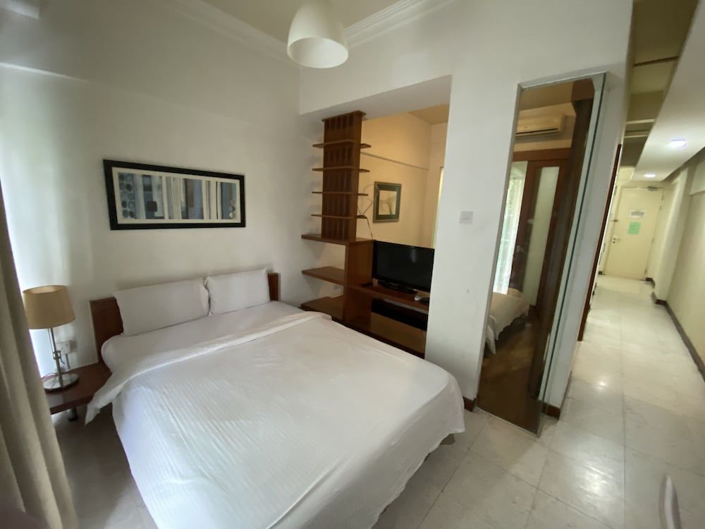 Peninsula Residents All Suite Basic Double or Twin Room 3