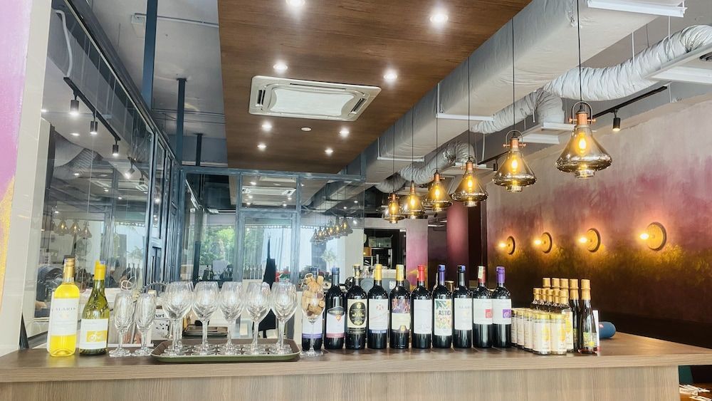 undefined Peninsula Residents All Suite 3