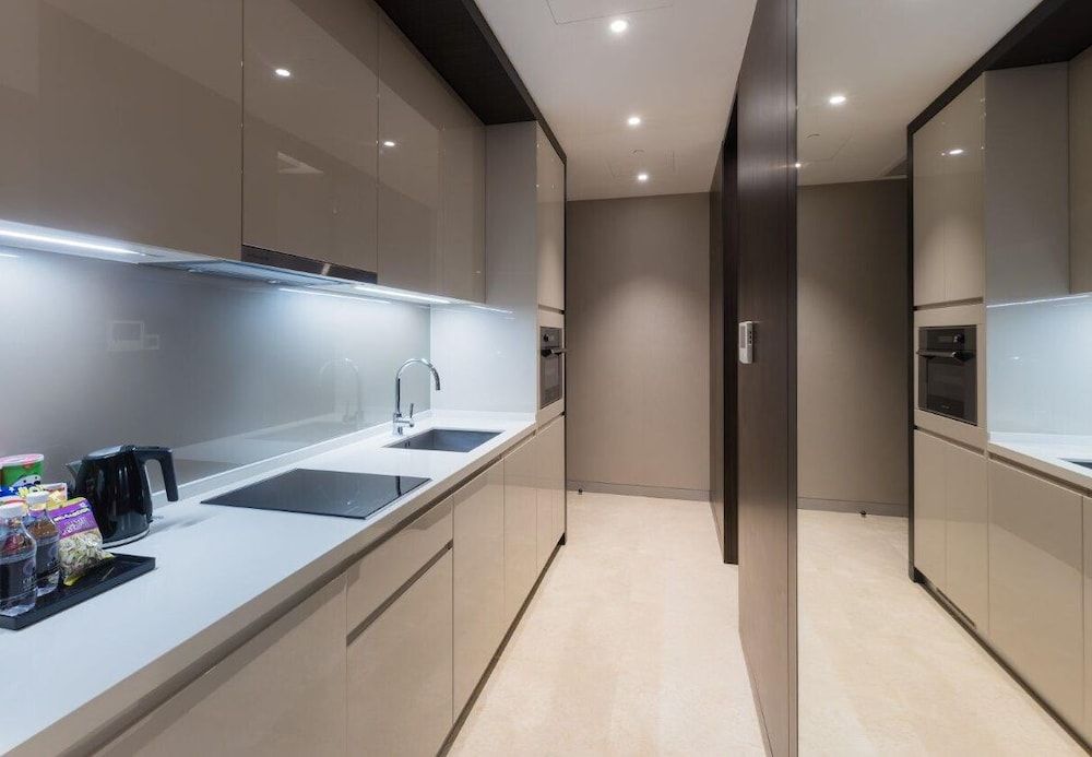 Opus BT Deluxe Room 2