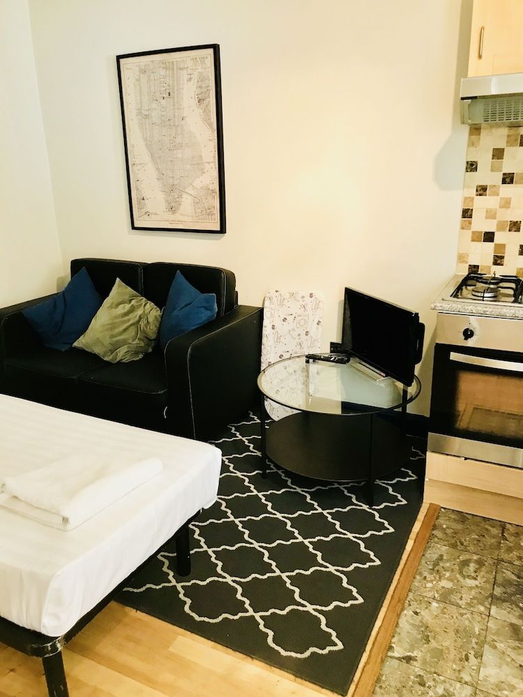 35 Swinton Street Studio 5