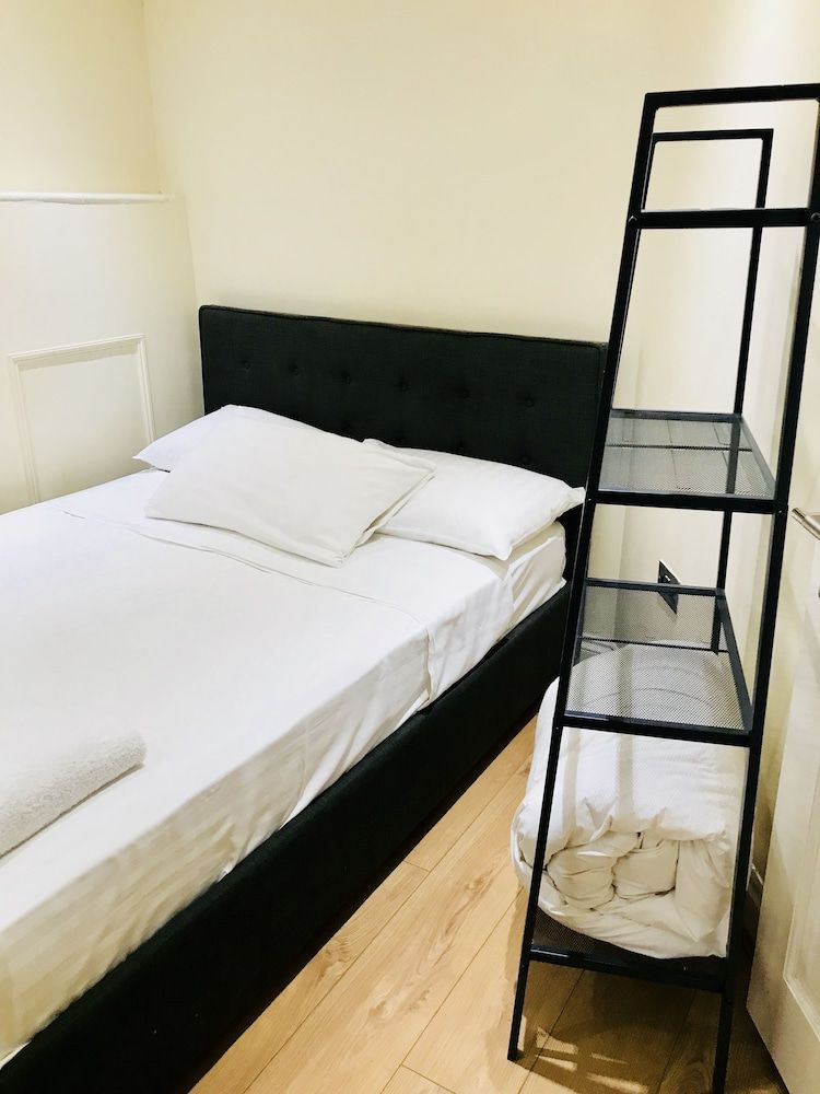 35 Swinton Street Studio 2