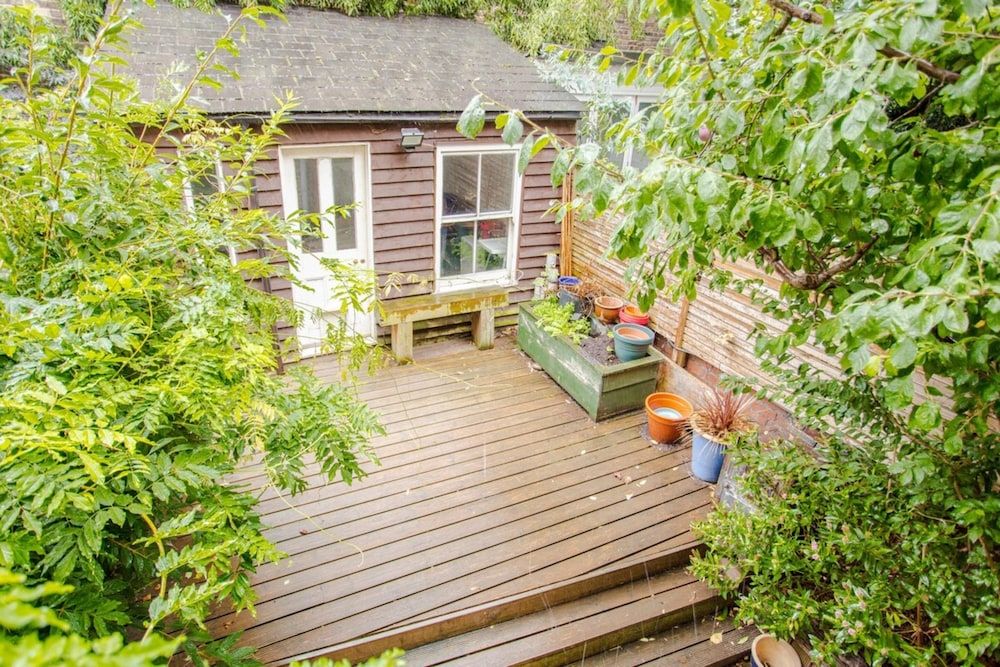 undefined Mountgrove Road Spacious 2 Bedroom Flat