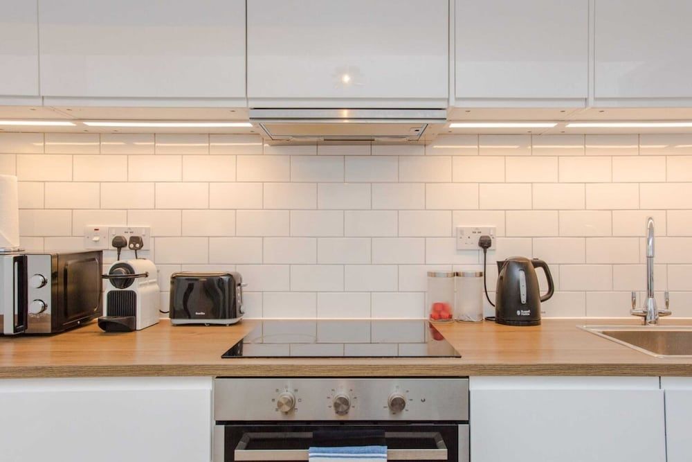 undefined Mountgrove Road Spacious 2 Bedroom Flat 10