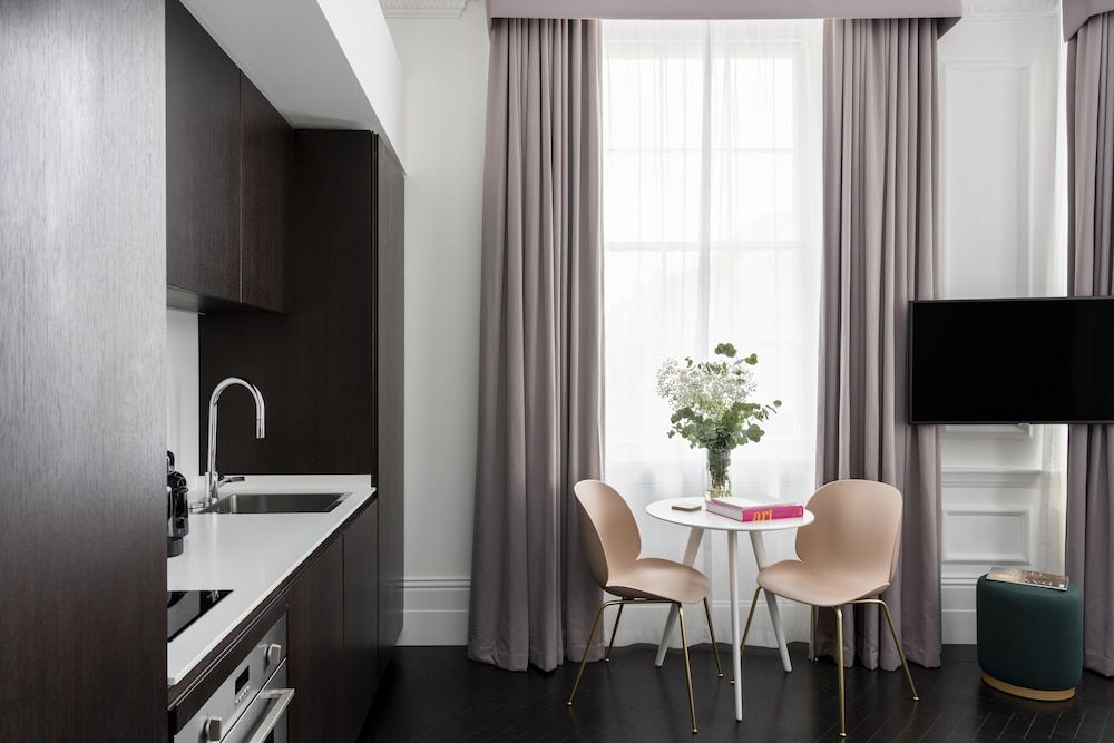 The Moorgate by Cove Standard Studio 16