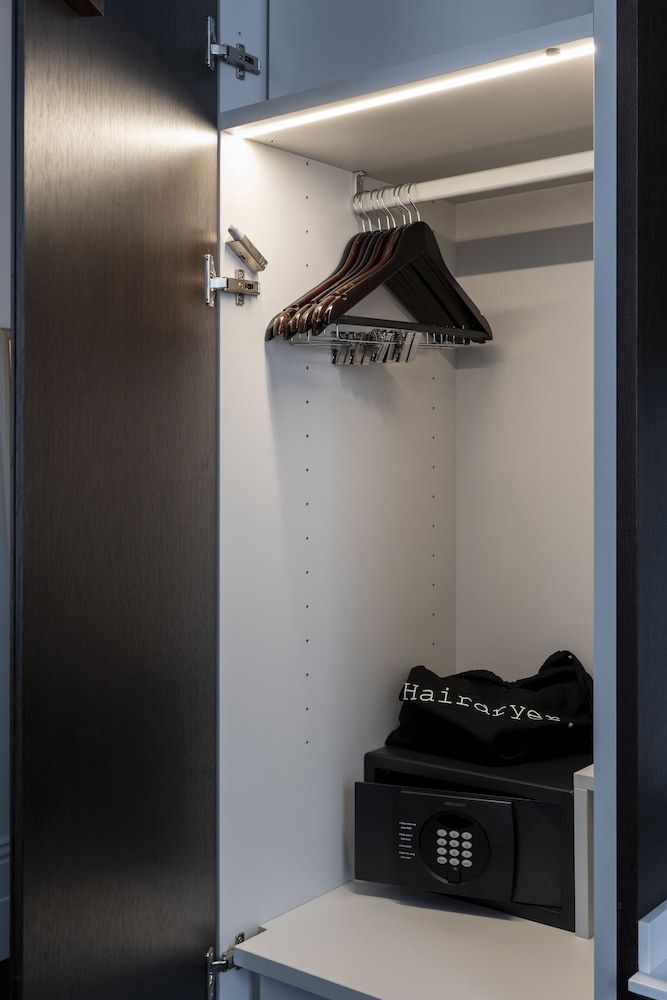 The Moorgate by Cove Large Studio Apartment 12