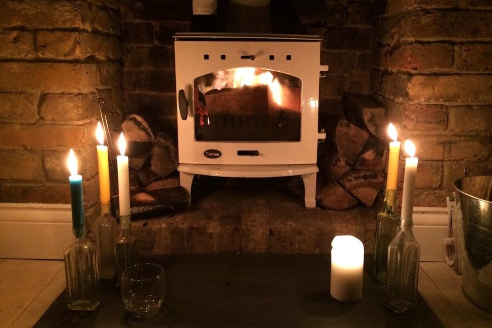 Beautiful Canalside 1-bedroom Flat With Terrace Apartment (1 Bedroom) 13