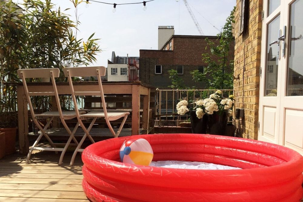 undefined Beautiful Canalside 1-bedroom Flat With Terrace 5