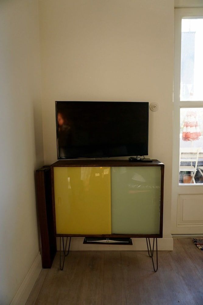 Beautiful Canalside 1-bedroom Flat With Terrace Apartment (1 Bedroom) 12