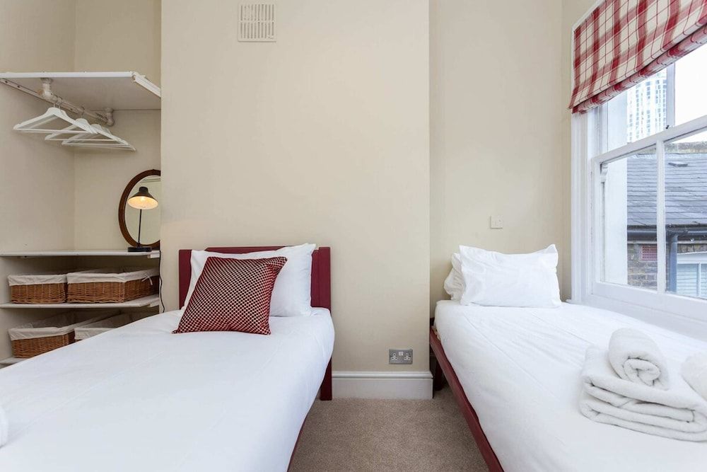 undefined Quaint 2BD Flat 9 Min Walk To Vauxhall Tube