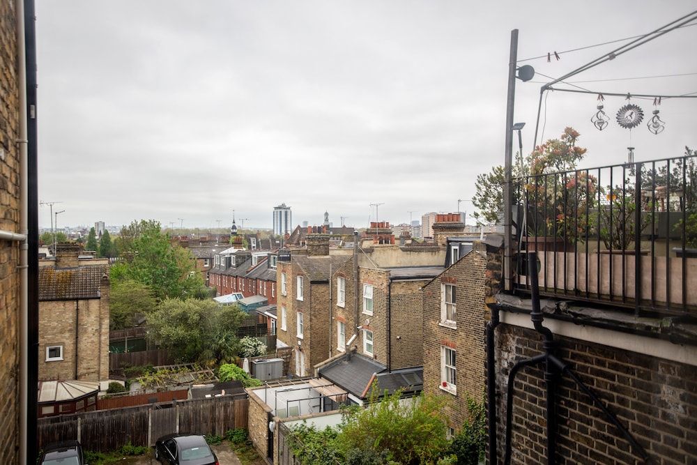 WelcomeStay Clapham Junction 2 bedroom Apartment Executive Apartment 3