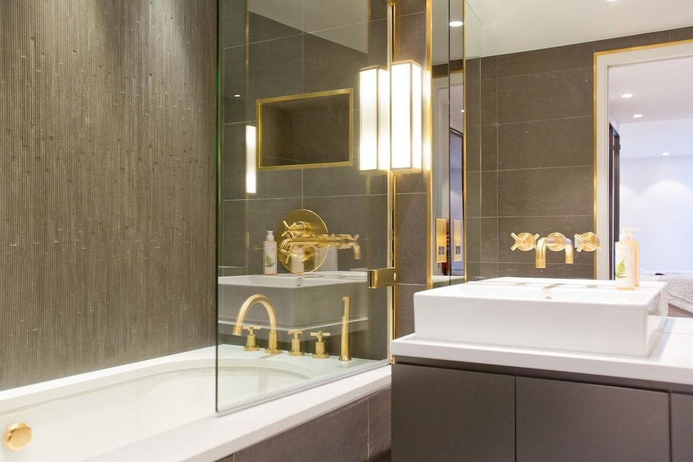 undefined Luxury Royalty Mews 9