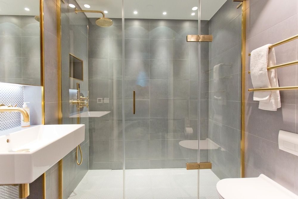 undefined Luxury Royalty Mews 10