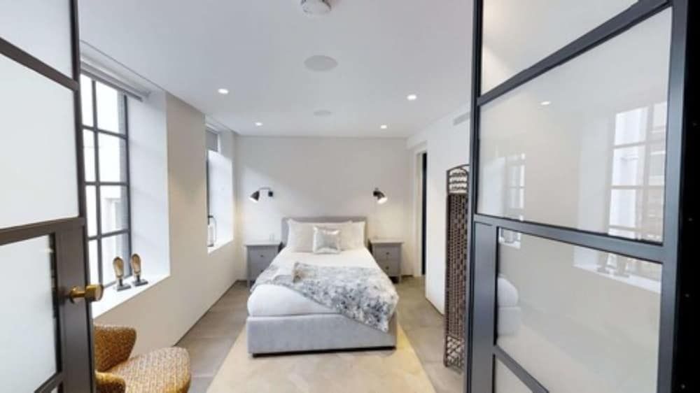 undefined Luxury Royalty Mews 2