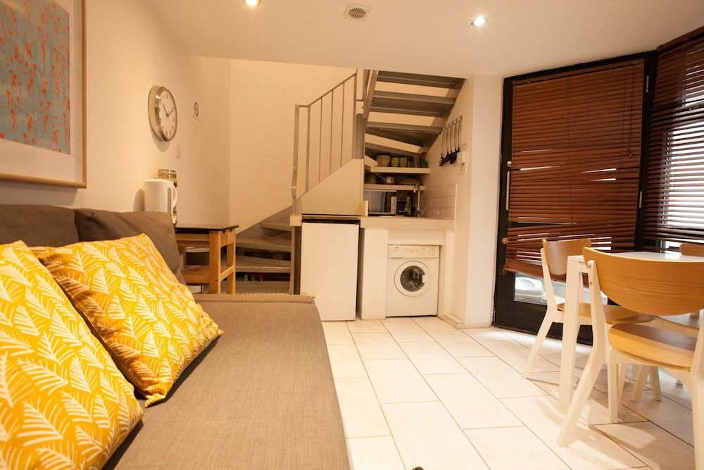 King Square Gardens by Allô Housing Economy Apartment, 1 Double Bed with Sofa bed, Non Smoking 7