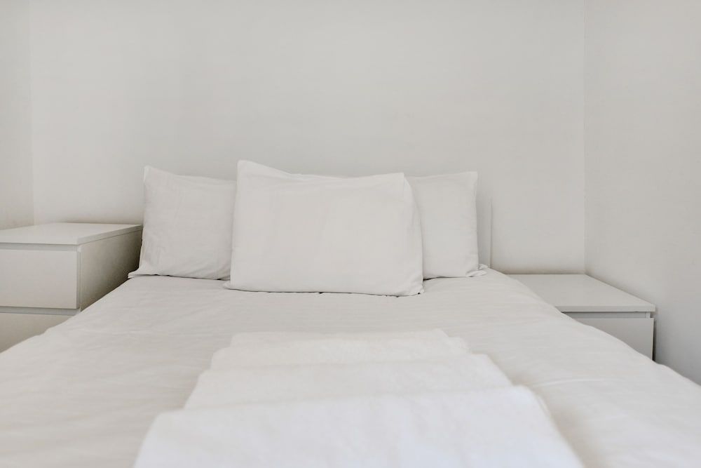 undefined Bond Street Apartments 5