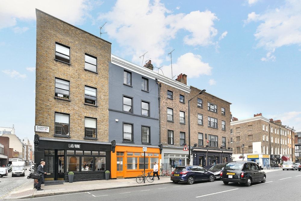 undefined Bond Street Apartments 3