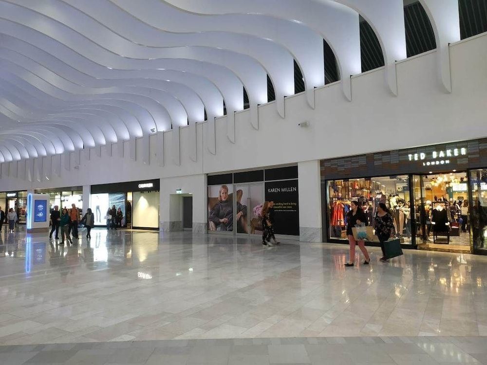 undefined Friendly Place 2