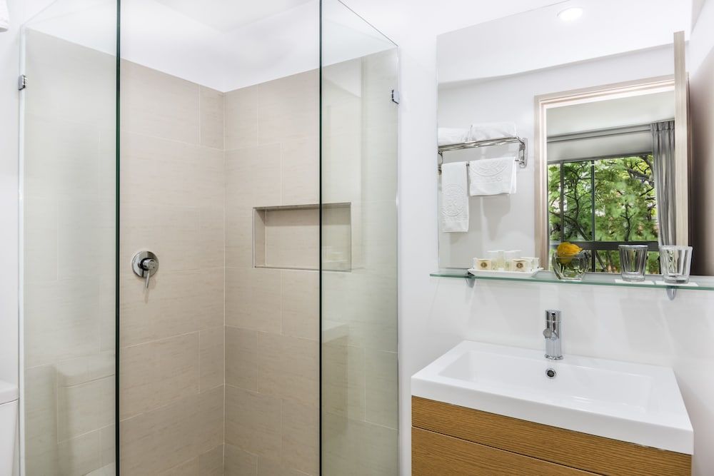 Hotel Asturias Medellin Junior Room, 1 Queen Bed 10