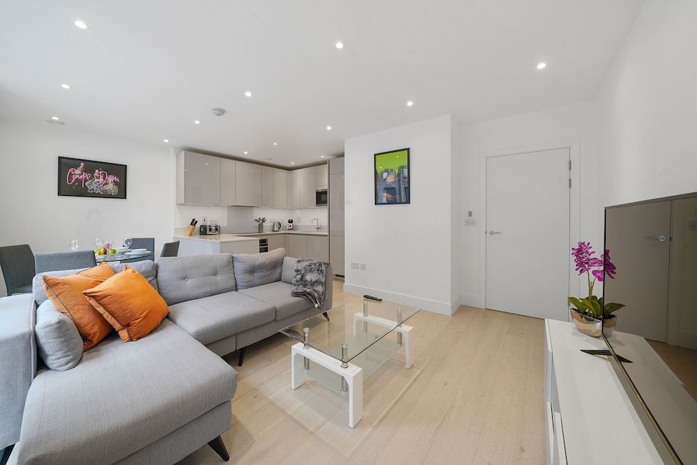 undefined Lux 2 & 3 Bed Apartments in Camden Town FREE WIFI by City Stay Aparts London