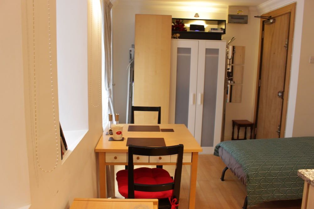 Tower Hill Studio Appartment Family Studio, Multiple Beds, Non Smoking, Kitchen 18