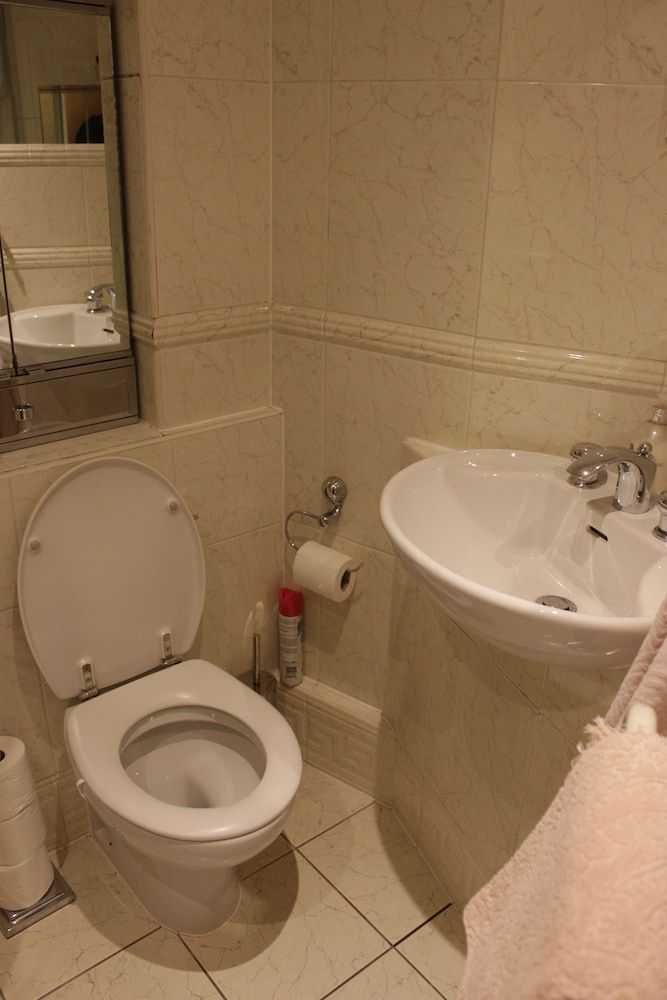 Tower Hill Studio Appartment Family Studio, Multiple Beds, Non Smoking, Kitchen 21