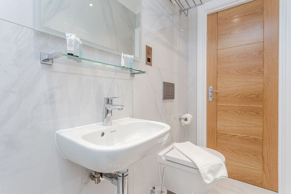 Alexander Apartments Classic Apartment, 1 Double Bed with Sofa bed, Non Smoking 13