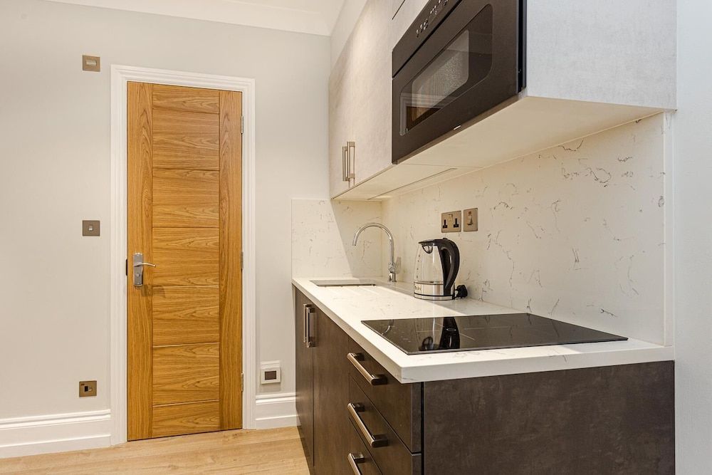 Alexander Apartments Classic Apartment, 1 Double Bed with Sofa bed, Non Smoking 6