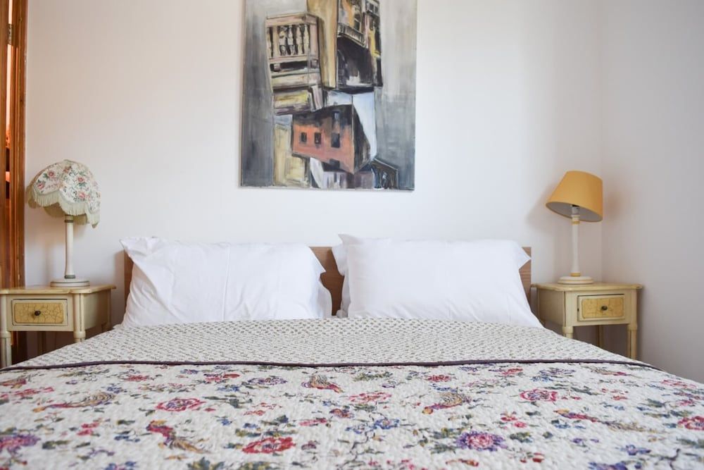 undefined Charming 3-bedroom Garden Flat In Edwardian Terrace 3