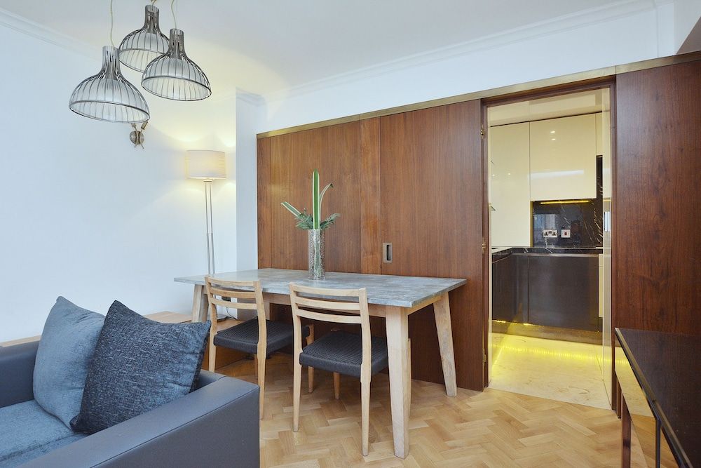 Hans Crescent Apartment Basic Apartment, 2 Queen Beds, Non Smoking, City View 17