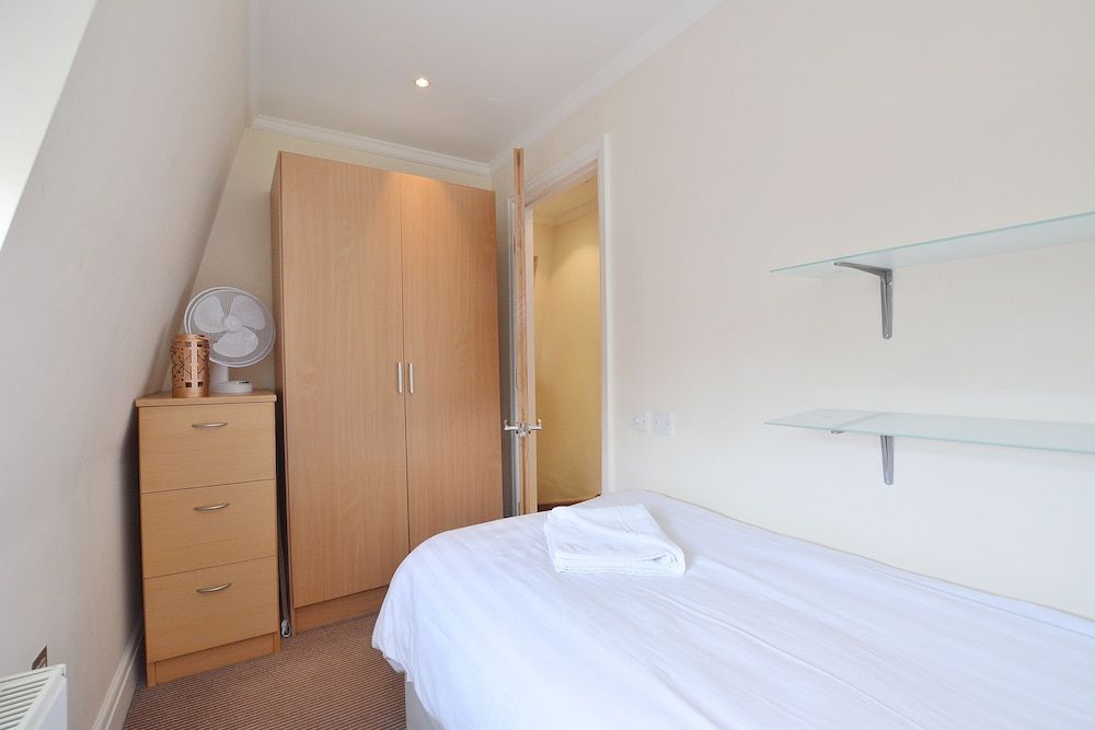 undefined William Mews Townhouse 10