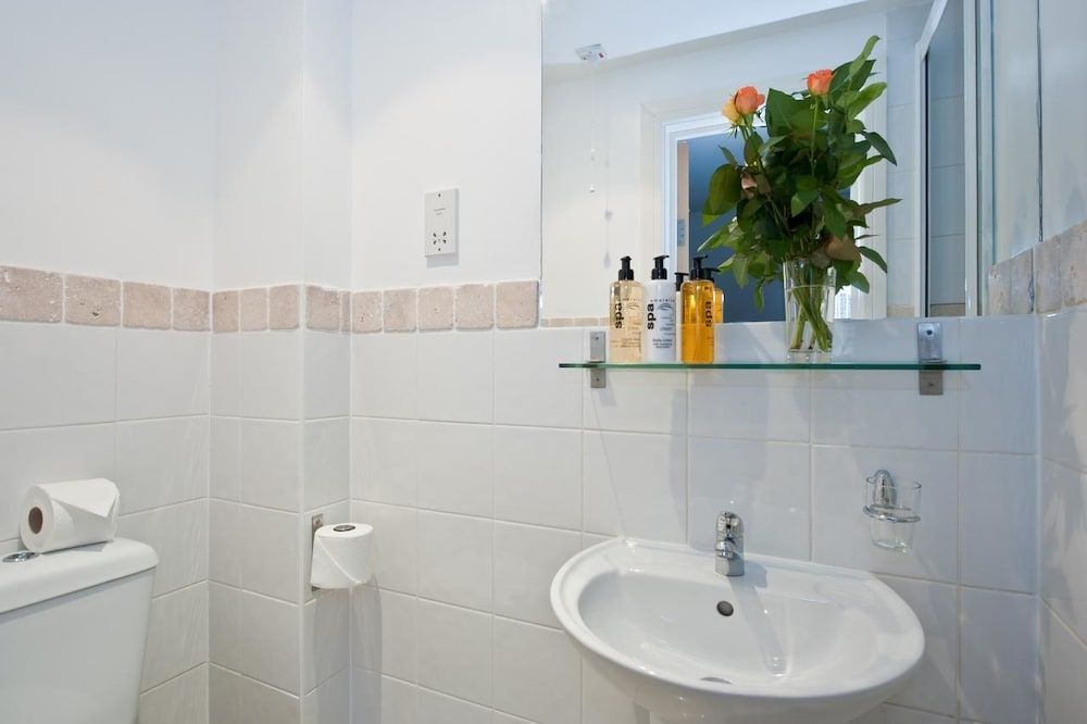 Kensington Comfort Deluxe Apartment, 1 Double Bed with Sofa bed, Non Smoking 41