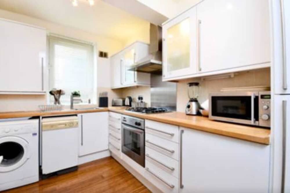 undefined Stylish 2 Bed Between Camden Town & Primrose Hill 6