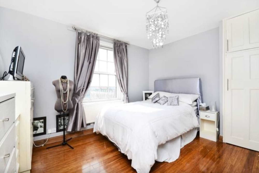undefined Stylish 2 Bed Between Camden Town & Primrose Hill 2