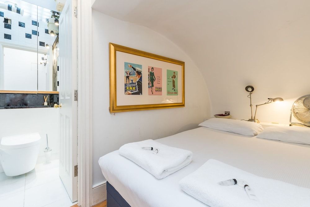 Sherlocks Hidden Home Apartment, 4 Bedrooms, Non Smoking 5